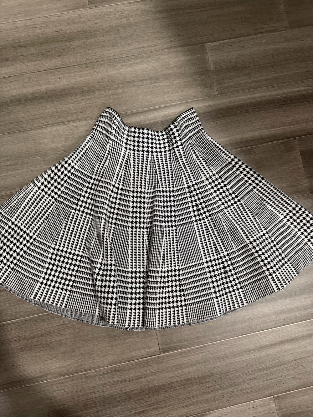 SHEIN Black & White Houndstooth Flared Skater Skirt